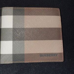 Brand new with dustbag Burberry Men's Checkered Wallet